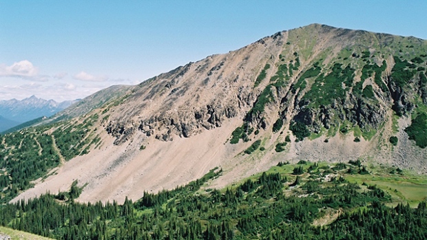 The Upper Main Zone is exposed at surface in the central portion of the ridge