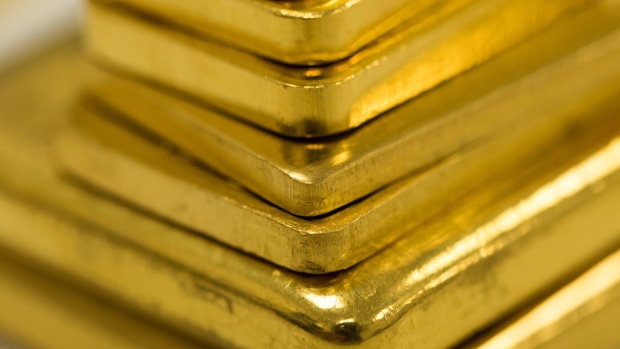 A selection of gold bars of various weights. Photographer: Chris Ratcliffe/Bloomberg