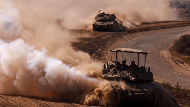 <p>Israeli tanks near the Gaza border on April 17.</p>