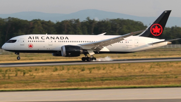An Air Canada Boeing 787 Dreamliner lands at Frankfurt Airport